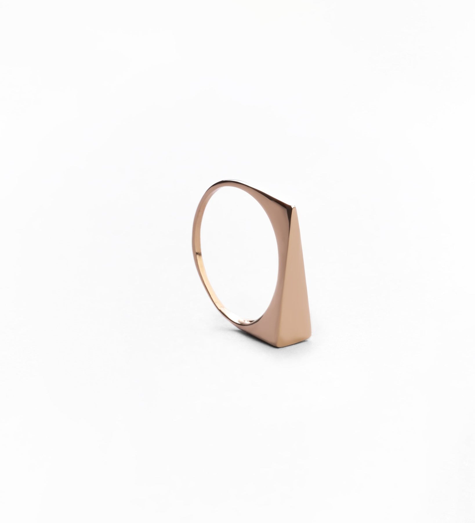 Anello Geometrico Moderno in Oro 14K - GIOIELLO ITALIANO