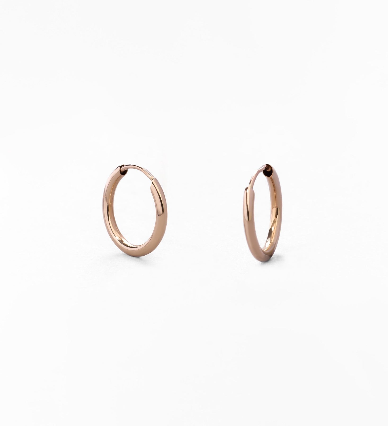 Orecchini a Cerchio Ultra Sottili in Oro 14K - GIOIELLO ITALIANO