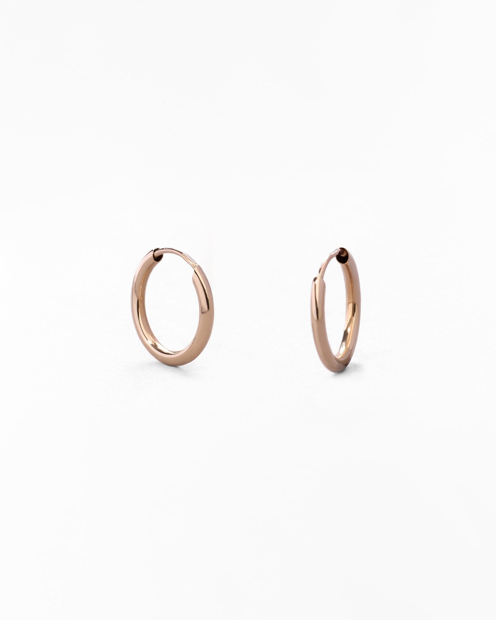 Orecchini a Cerchio Ultra Sottili in Oro 14K - GIOIELLO ITALIANO