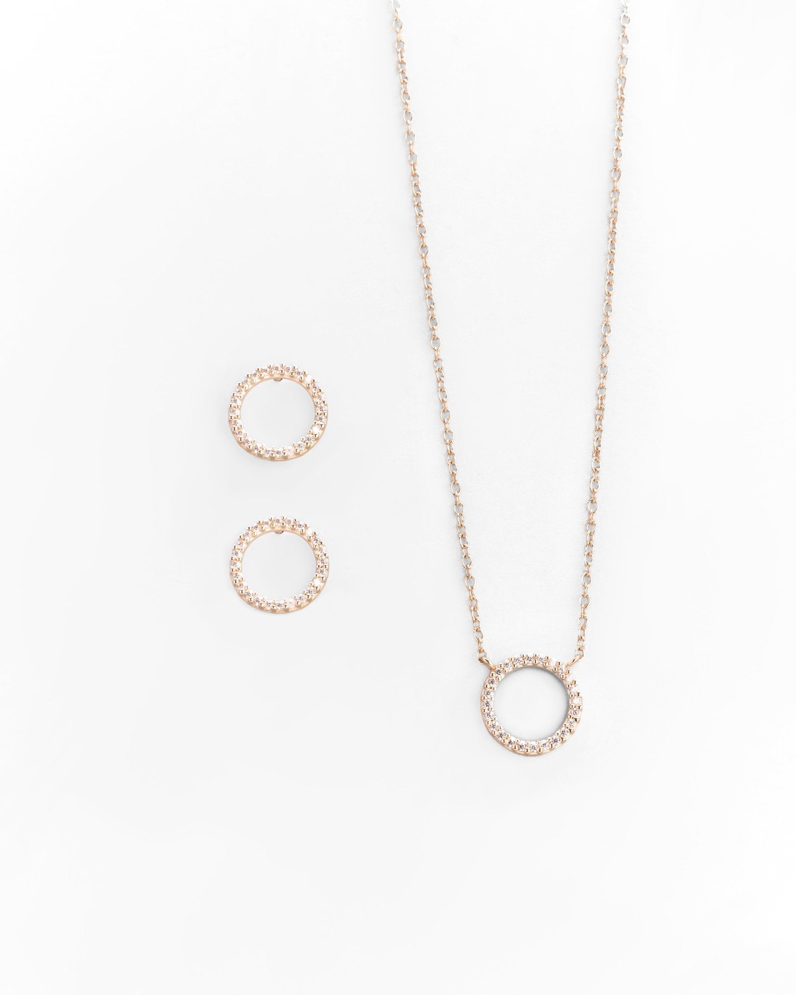 Orecchini a cerchio in oro 14K con zirconi pavé  - GIOIELLO ITALIANO