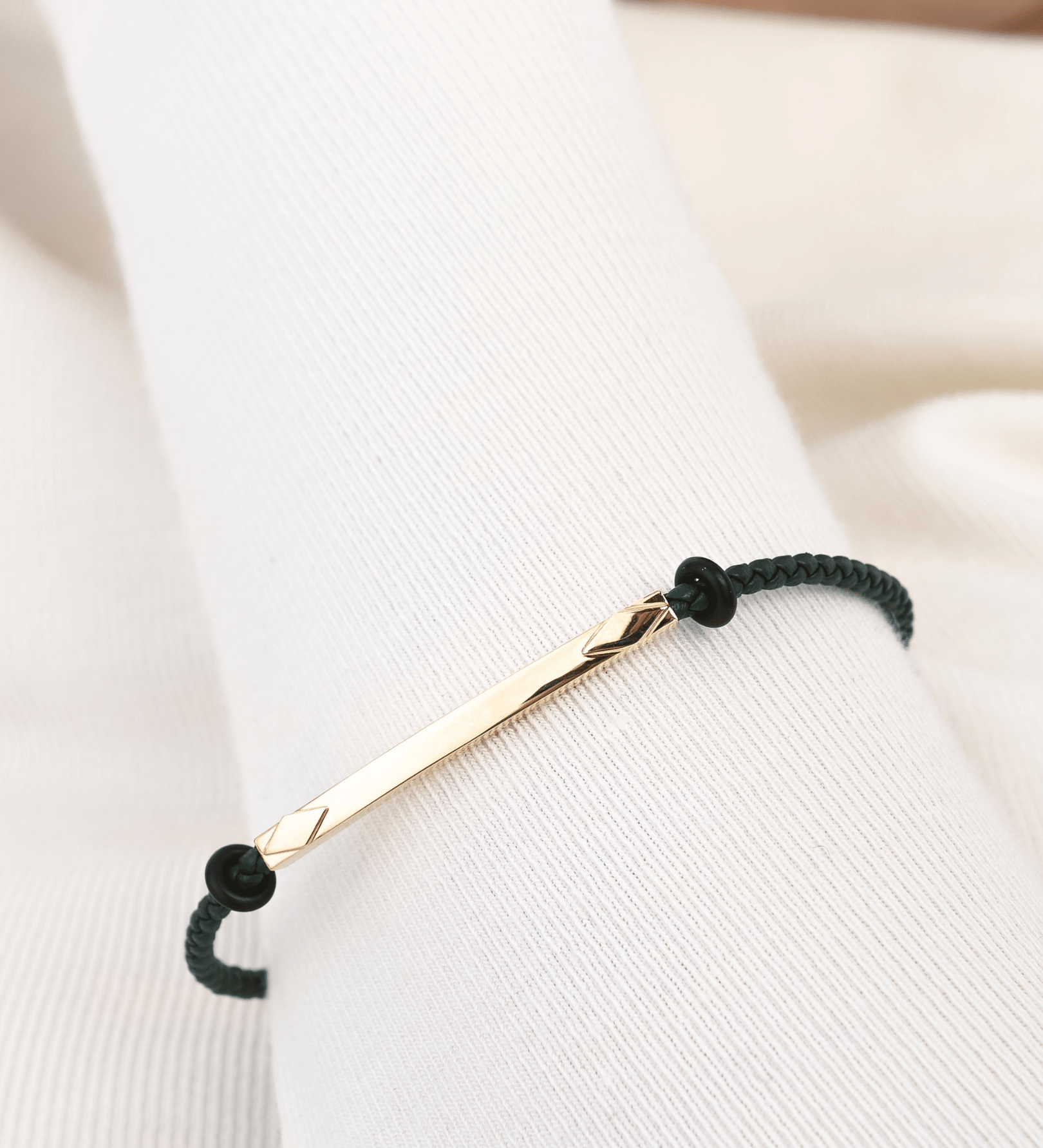 Bracciale da Uomo con Cinturino in Pelle e Oro 14K - GIOIELLO ITALIANO