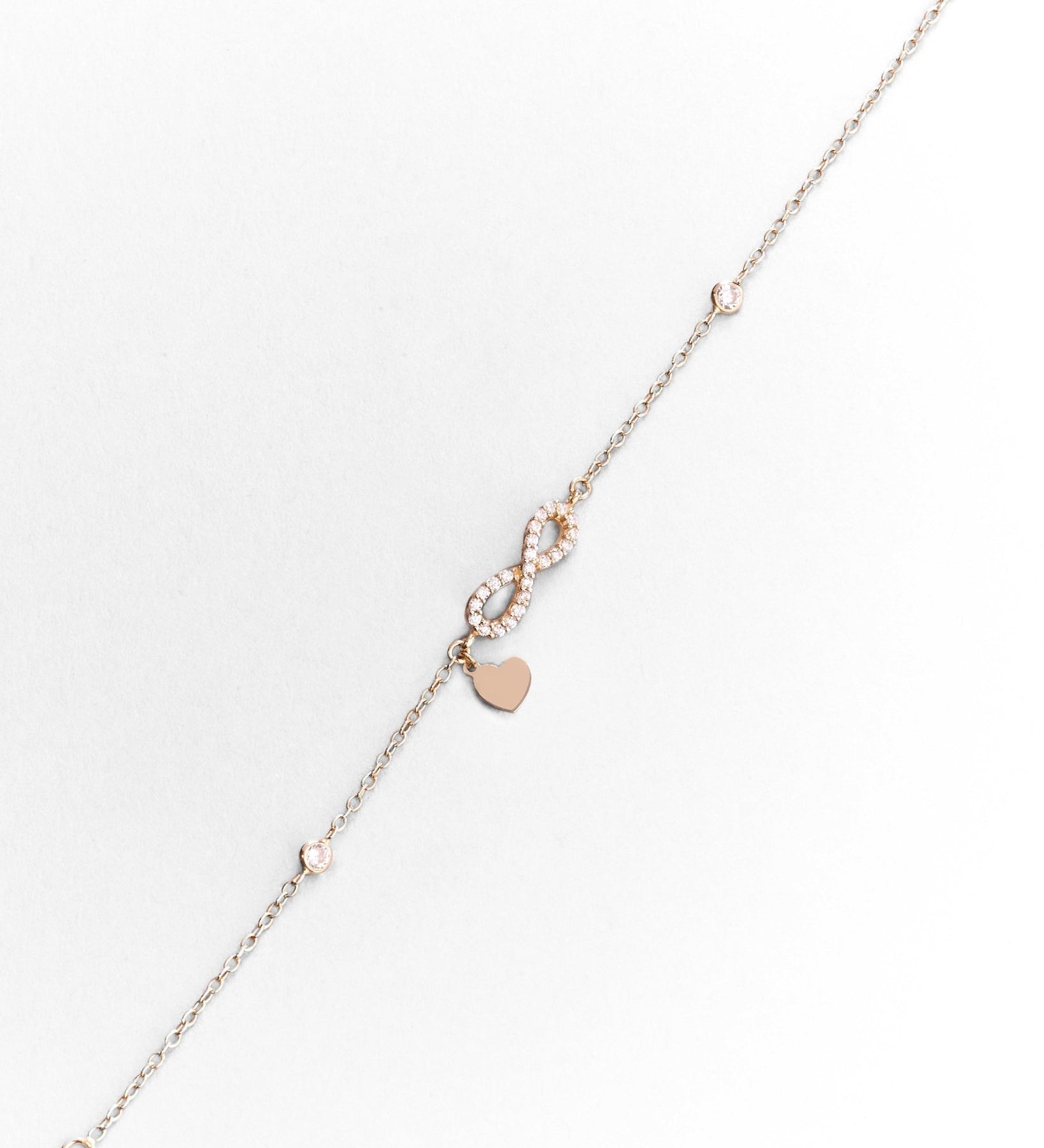 Bracciale Elegante con Simbolo dell'Infinito e Zirconi Pavé in Oro 14K - GIOIELLO ITALIANO