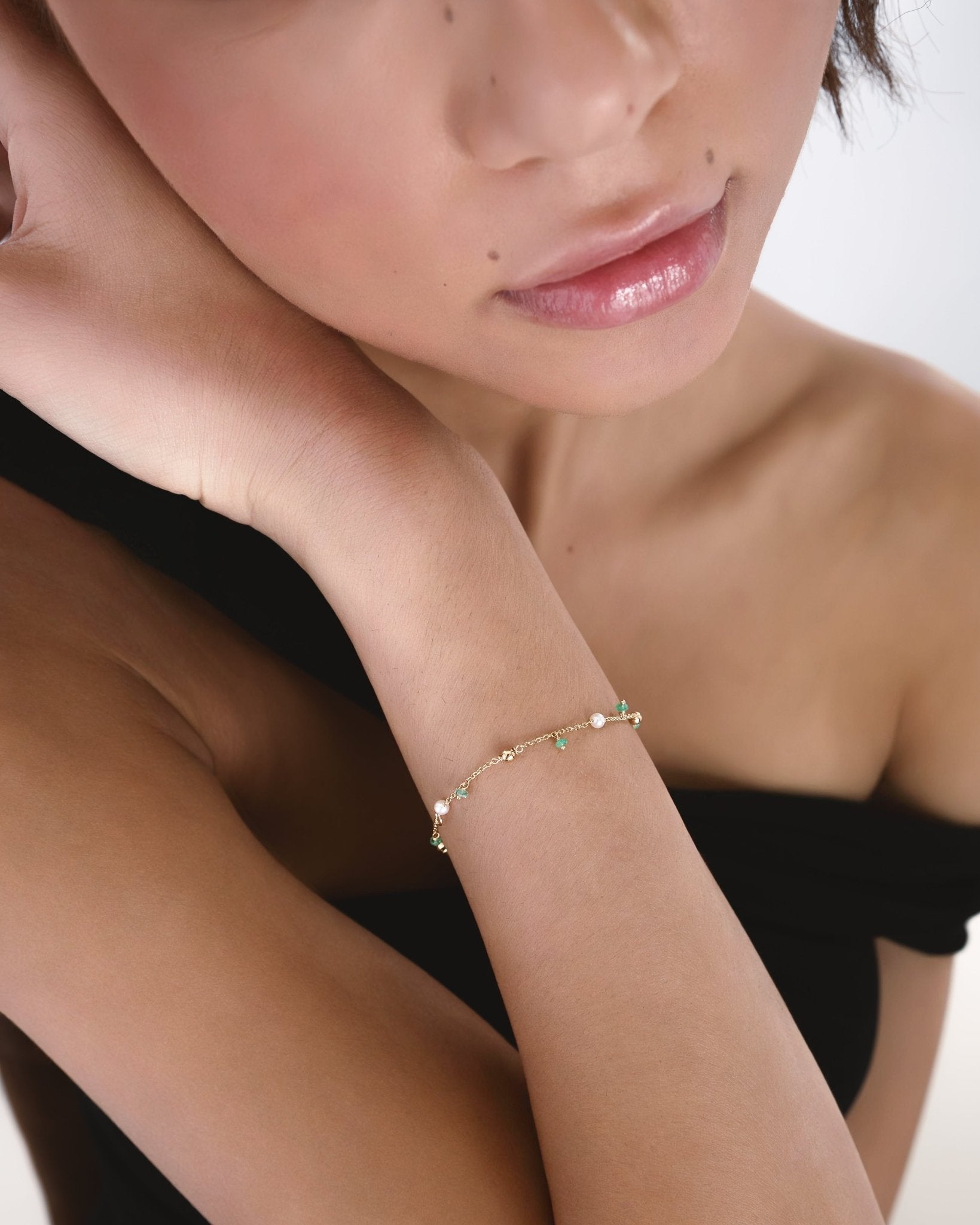Bracciale Sottile con Pietre Colorate e Perle in Oro 14K - GIOIELLO ITALIANO