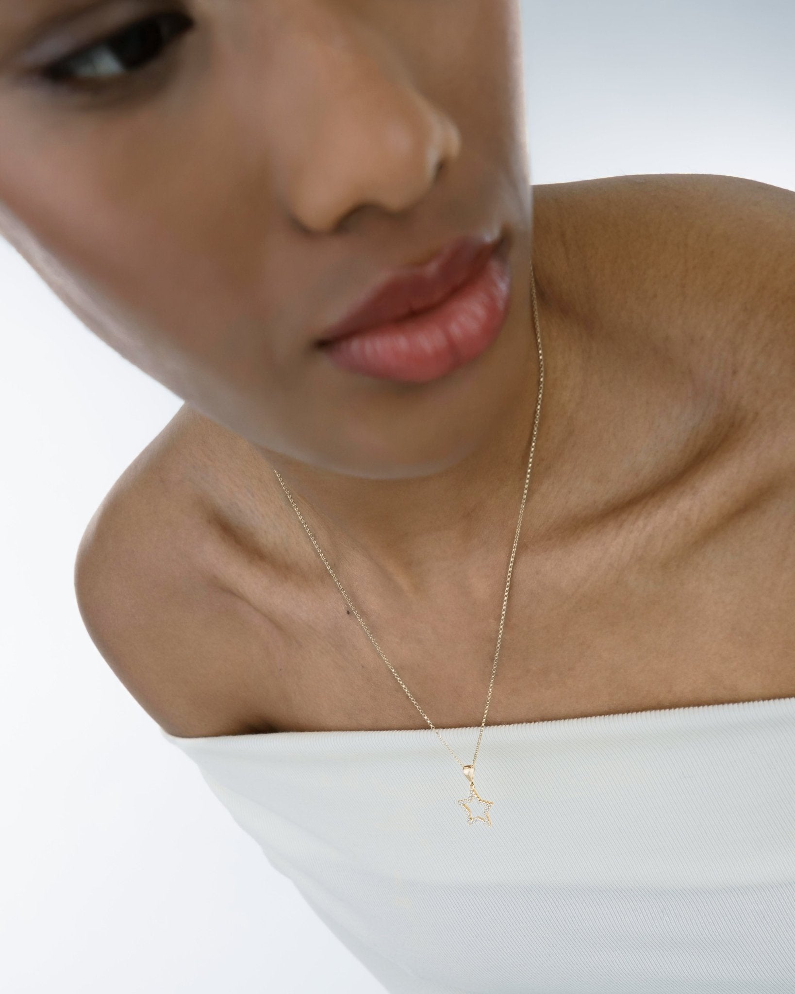 Collana in Oro 14K con Pendente a Stella con Pavé di Zirconi - GIOIELLO ITALIANO