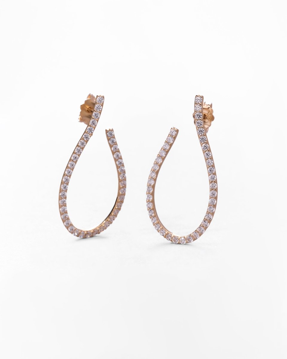 Orecchini Curvi con Pavé di Zirconi in Oro 14K - GIOIELLO ITALIANO