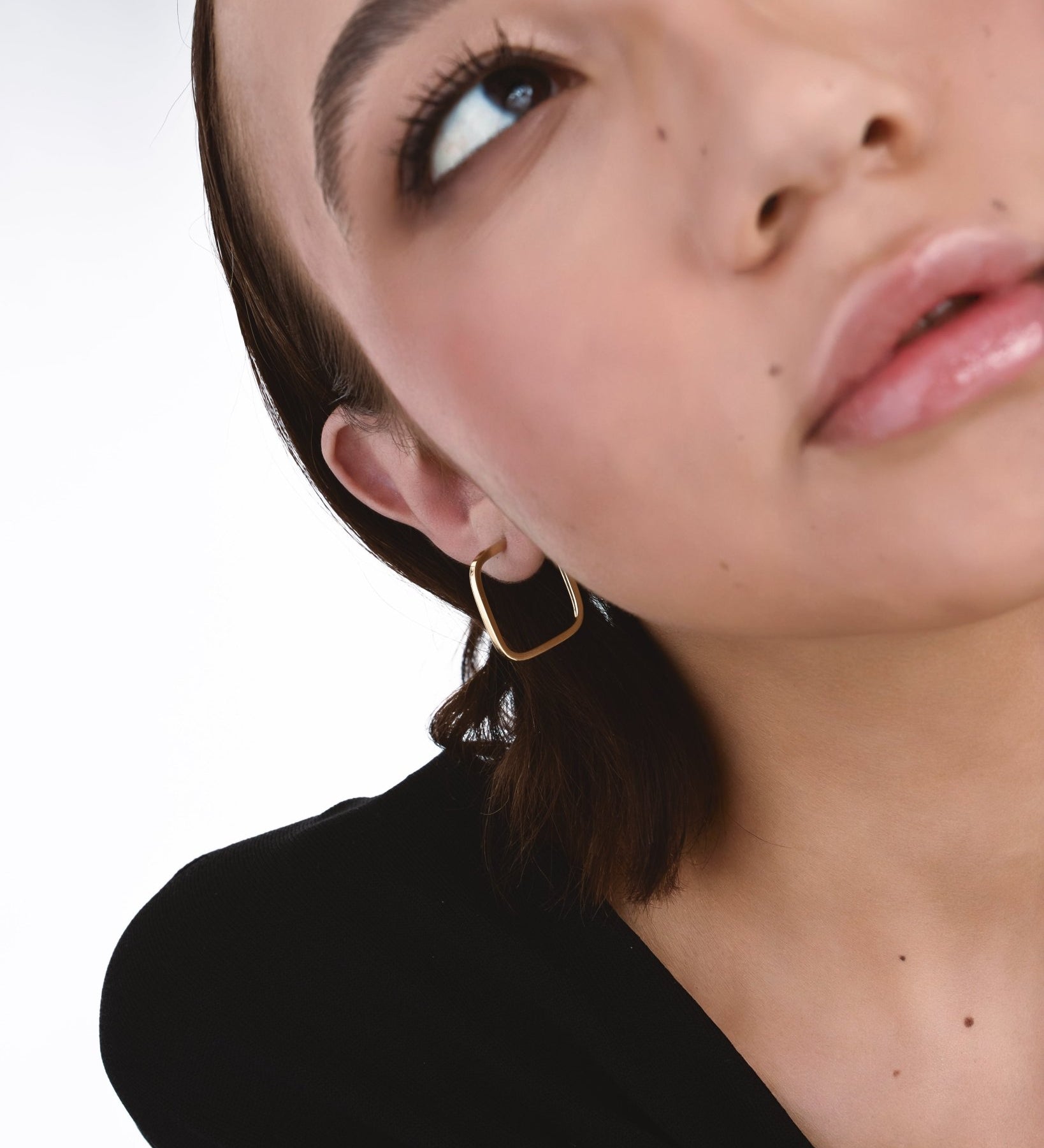 Orecchini Geometrici a Cerchio Quadrato in Oro 14K - GIOIELLO ITALIANO