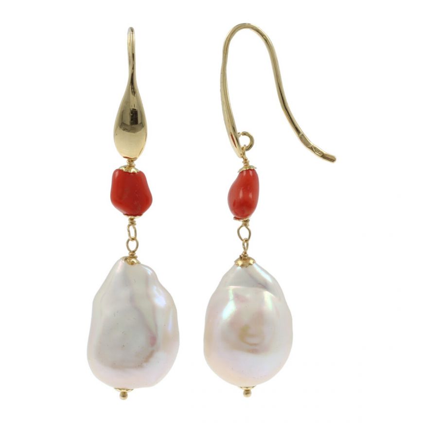"Arena" earrings with natural pearls and red coral | Gioiello Italiano