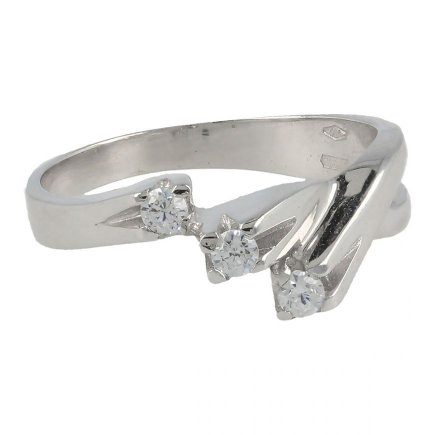 18kt white gold trilogy contrarié ring with cubic zirconia | Gioiello Italiano